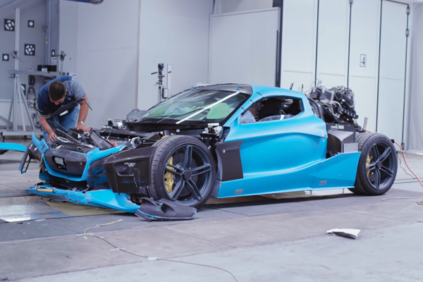 Découvrez comment la Rimac C Two passe les crash-tests