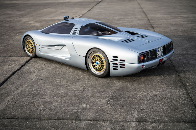 RM Sotheby's : l'Isdera Commendatore 112i en vente à Paris