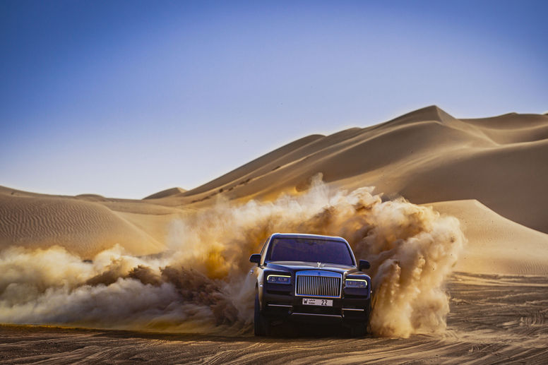 Le Rolls-Royce Cullinan en démonstration dans le désert