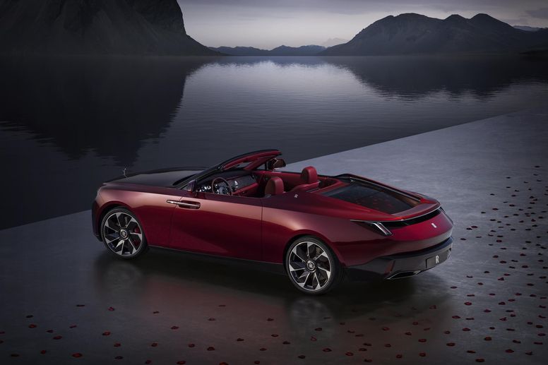 Rolls-Royce Droptail Coachbuild Roadster : quatre exemplaires seulement