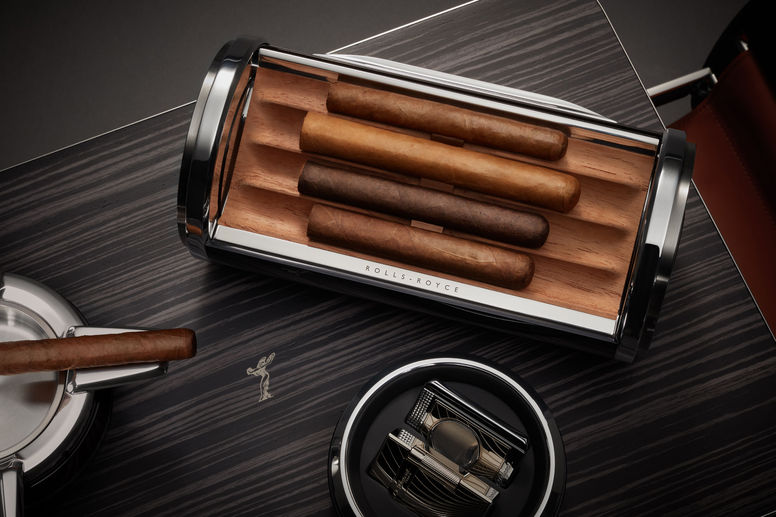 Rolls-Royce présente un coffre à whisky et à cigares