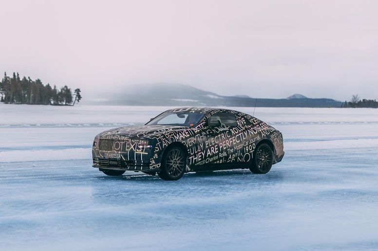 La Rolls-Royce Spectre en essais près du cercle polaire arctique