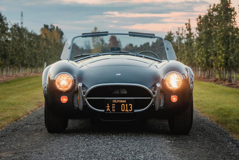 Une Shelby Cobra 427 ex-Carroll Shelby aux enchères