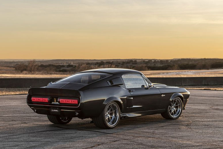 Classic Recreations présente la première Shelby GT500CR 