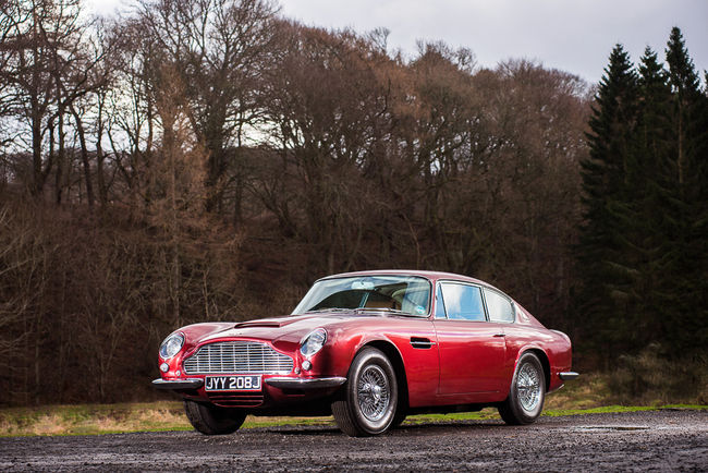Silverstone Auctions : beau plateau Aston Martin pour The May Sale