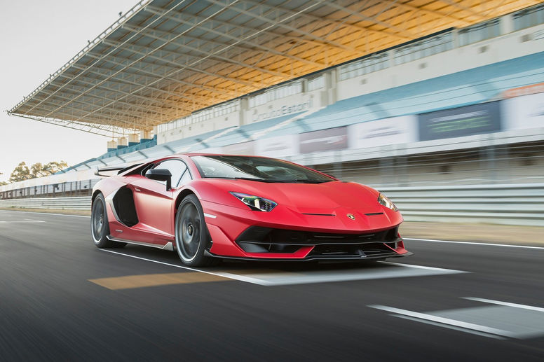 Teaser : la dernière Lamborghini Aventador en approche ?