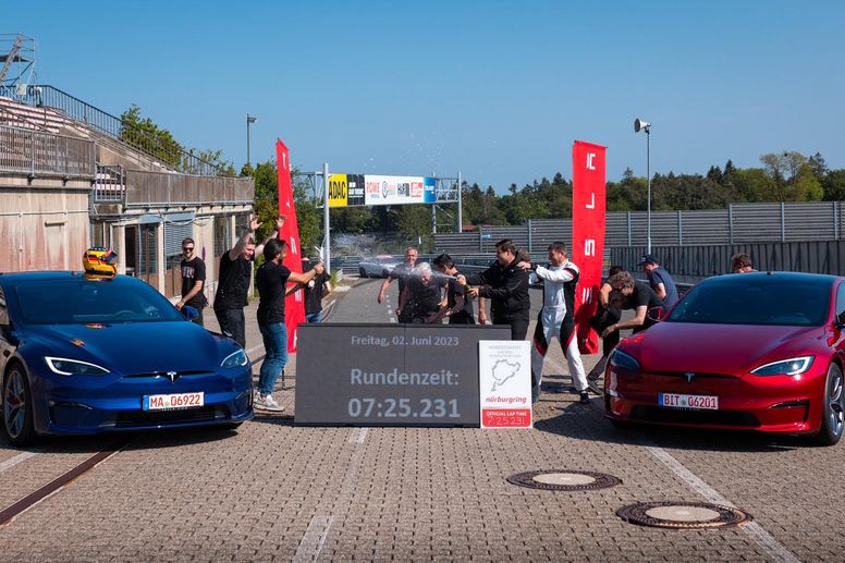 La Tesla Model S Plaid reprend le record du tour de la Nürburgring Nordschleife