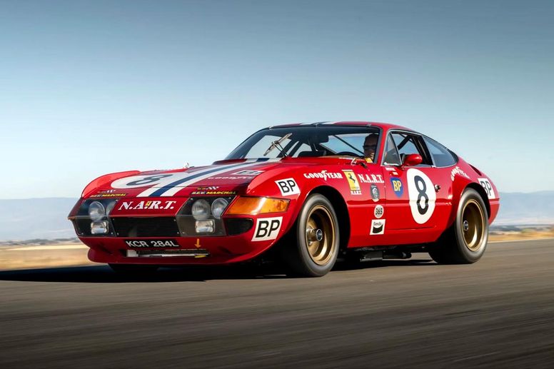 Trois Ferrari Daytona proposée aux enchères par RM Sotheby's
