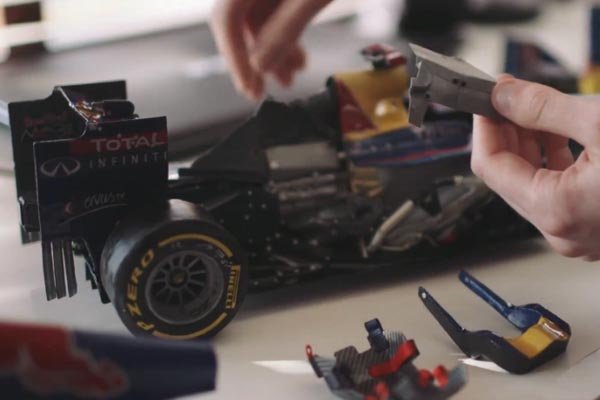 De la maquette en papier au Team Red Bull F1 - Motorlegend