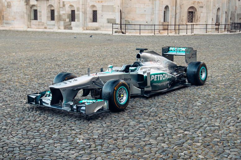 Une Mercedes-AMG F1 W04 ex-Hamilton proposée aux enchères