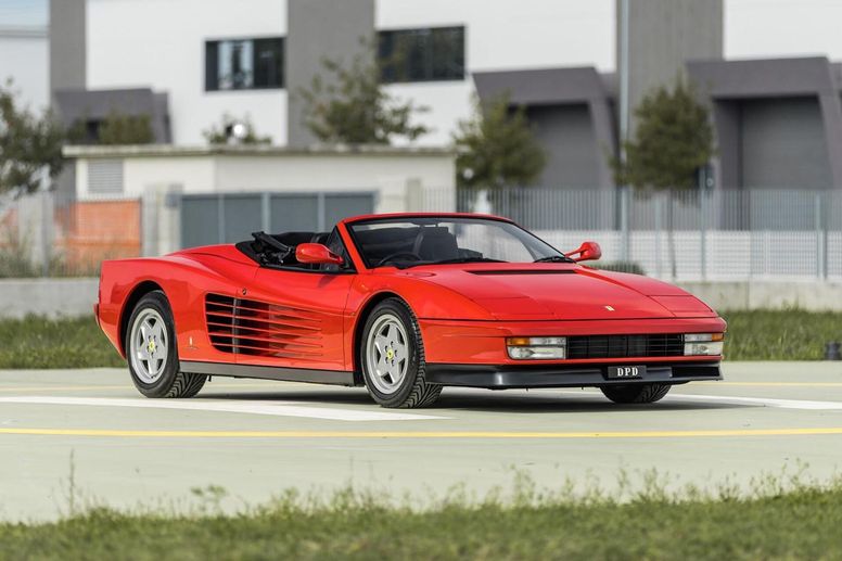 Une rare Ferrari Testarossa Spider proposée aux enchères par RM Sotheby's