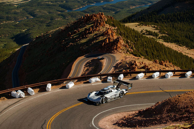 Pikes Peak : images inédites de l'ascension victorieuse 