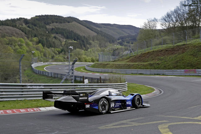 VW ID. R Pikes Peak : premiers tours de roues sur le Ring