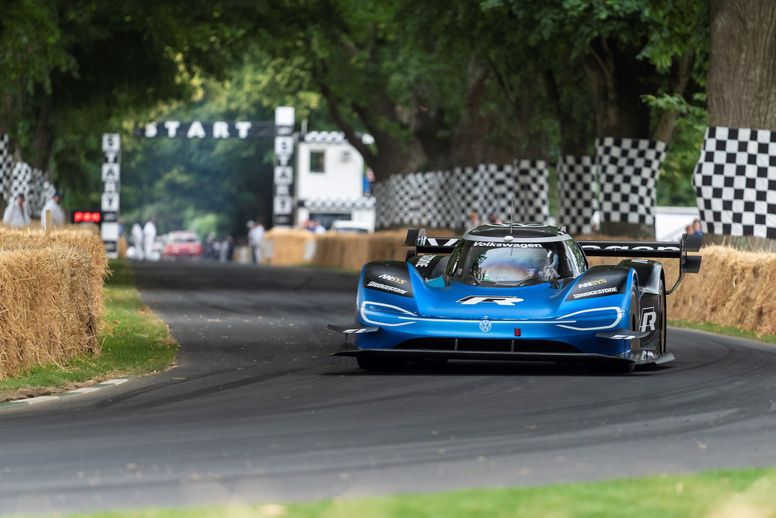 Revivez de l'intérieur le record de Romain Dumas et du VW ID.R à Goodwood