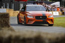 La Jaguar XE SV Project 8 primée