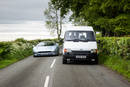 Jaguar XJ220 et le van XJ220 de développement