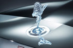 Le Spirit of Ecstasy sur le concept Rolls-Royce 103EX Vision Next 100