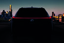 Teaser crossover Lexus UX