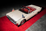 Bonhams : la limousine de JFK adjugée 375 075 $