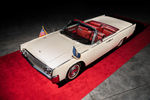 Lincoln Continental Cabriolet 1963 ex-JFK - Crédit photo : Bonhams