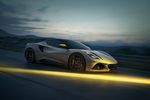 Lotus Emira Turbo SE Zinc Grey avec la finition Racing Line