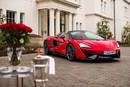 Une McLaren 570S Spider spéciale St Valentin