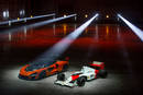 Les McLaren Senna et McLaren MP4/5 au McLaren Composites Technology Centre