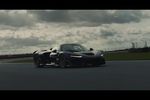 La McLaren W1 en essais sur le circuit de Silverstone