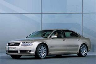 L'Audi A8 V8 disponible en version Limousine.