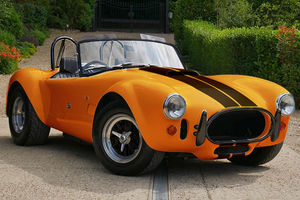 625 ch pour l'AC Cobra Series 4–electric