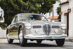 Élégance : deux rares Alfa Romeo à Hampton Court