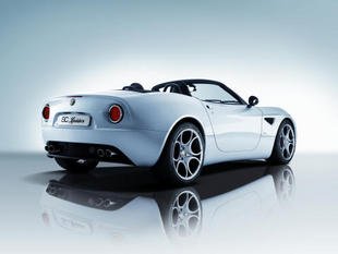 Alfa 8C Spider : immaculée conception