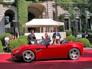 L'Alfa 8C Spider sera commercialisée