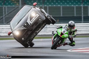 La Mito SBK fête le Superbike en cascade