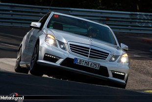 La SLS AMG et la E63 à l'AMG Academy