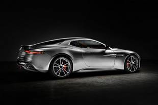 Aston Martin attaque Henrik Fisker