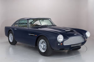 A vendre : Aston Martin DB4 de pré-production