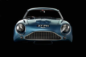 L'Aston Martin DB5 de Goldfinger à Rétromobile