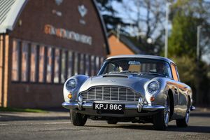 Une rare Aston Martin DB5 restaurée par Aston Martin Works