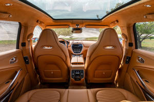 Tarif et intérieur de l'Aston Martin DBX
