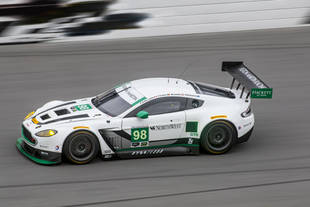 L'Aston Martin V12 Vantage officielle prête pour Daytona