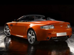 L'Aston V8 Vantage N400 enlève le haut