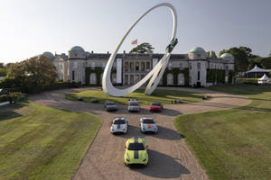 Hommage et éditions spéciales pour Aston Martin à Goodwood