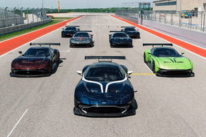 L'Aston Martin Vulcan en piste à Austin