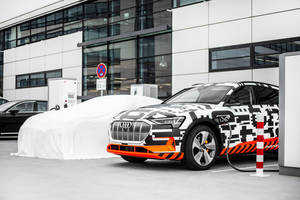 Audi présente l'e-tron Charging Service