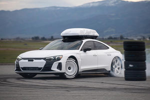 Séance de drift avec Ken Block et son Audi RS e-tron GT 