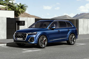 L'Audi Q7 fait peau neuve