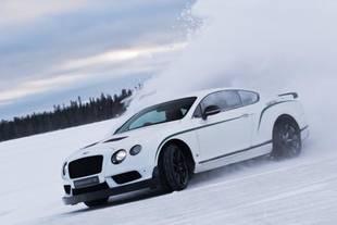 La Continental GT3-R au Bentley Power on Ice 2015