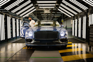 Lancement en production de la Bentley Flying Spur V8