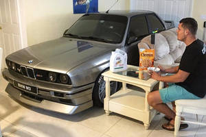 Insolite : il protège sa BMW M3 de l'ouragan Matthew